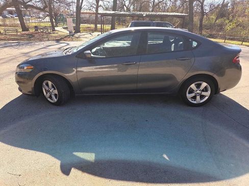 Used 2015 Dodge Dart SXT image 3