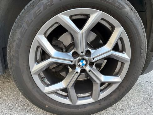Certified 2024 BMW X3 xDrive30i w/ Premium Package AWD/4WD image 5