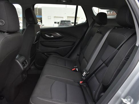 Used 2024 GMC Terrain SLE image 16