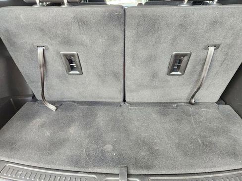 Certified 2023 GMC Acadia SLE w/ Driver Convenience Package image 35