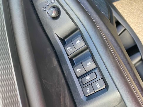 New 2025 Jeep Grand Cherokee Laredo X w/ Luxury Tech Group I image 22