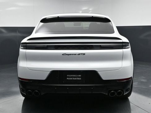 Used 2026 Porsche Cayenne GTS image 8