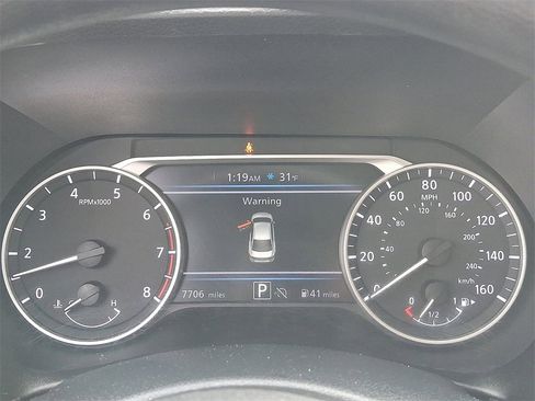 Used 2025 Nissan Sentra SV image 20