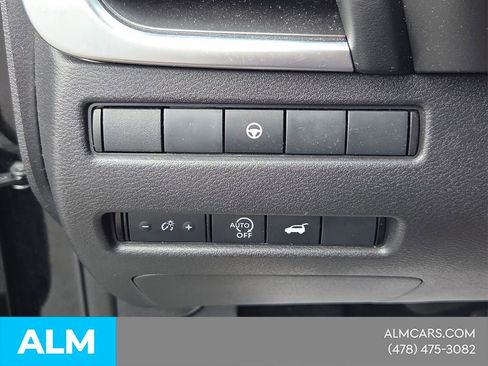 Used 2025 Nissan Rogue SV FWD image 26
