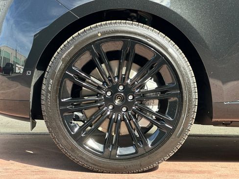 New 2026 Land Rover Range Rover SE image 13