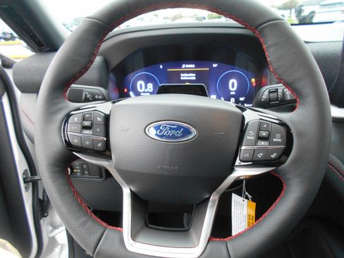 New 2026 Ford Explorer ST-Line image 4