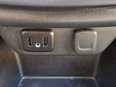 Certified 2023 Chevrolet Traverse LS image 24