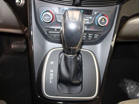Used 2018 Ford C-MAX Titanium w/ Equipment Group 301A FWD image 28