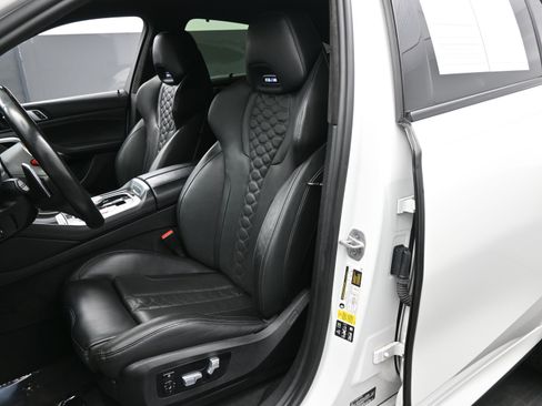 Used 2022 BMW X6 M w/ Executive Package image 14