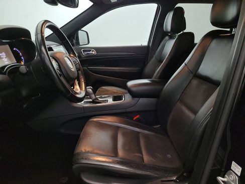 Used 2020 Jeep Grand Cherokee Altitude image 17