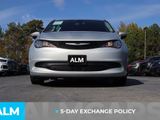 Used 2022 Chrysler Voyager LX image 4