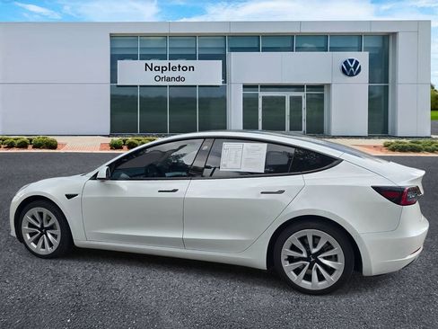 Used 2022 Tesla Model 3 Long Range AWD/4WD image 8