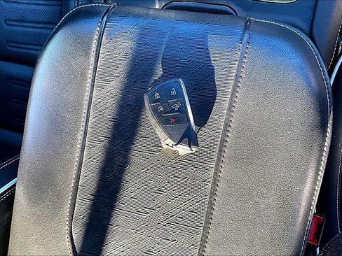 Used 2023 GMC Sierra 1500 AT4X AWD/4WD image 18