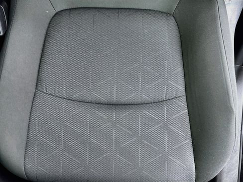 Certified 2025 Toyota RAV4 XLE AWD/4WD image 18