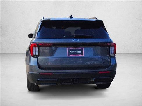 New 2025 Ford Explorer ST-Line image 8