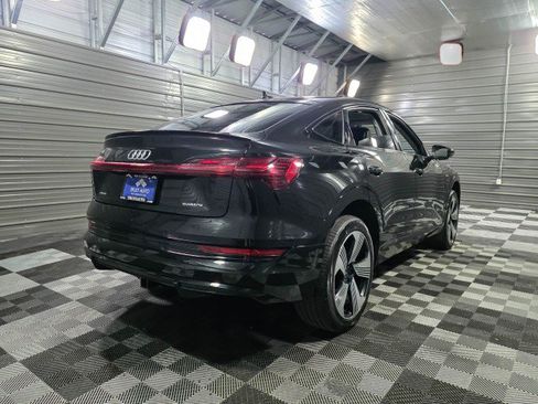 Used 2021 Audi e-tron Prestige w/ Prestige Package image 5