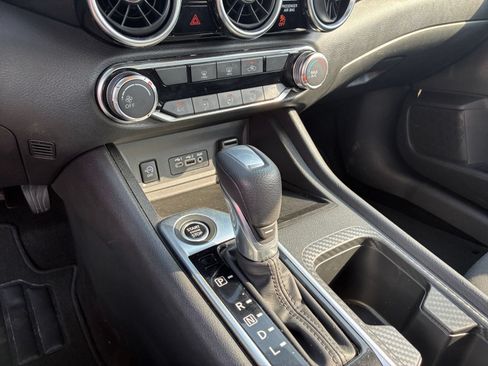 Used 2025 Nissan Sentra SV FWD image 35