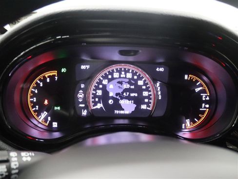 Used 2021 Dodge Durango R/T w/ Technology Group AWD/4WD image 36