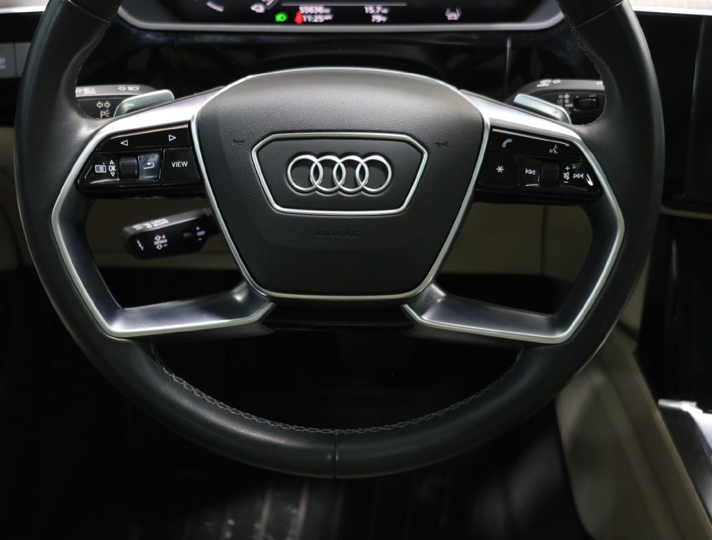 Used 2022 Audi e-tron Premium w/ Convenience Plus Package AWD/4WD image 17