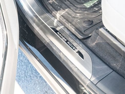 New 2026 Land Rover Range Rover Sport SE AWD/4WD image 16