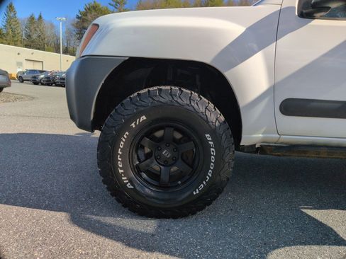 Used 2014 Nissan Xterra PRO-4X w/ Pro-4x Leather Package image 16