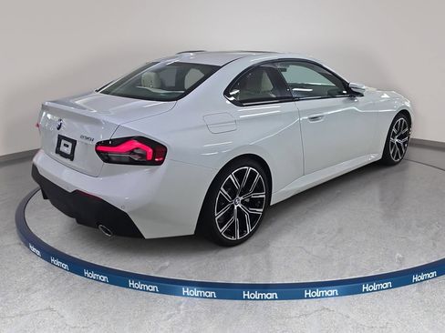 Used 2024 BMW 230i Coupe w/ Convenience Package RWD image 7