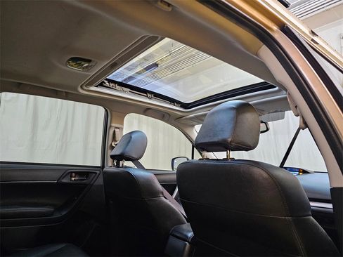 Used 2015 Subaru Forester 2.5i Limited image 15