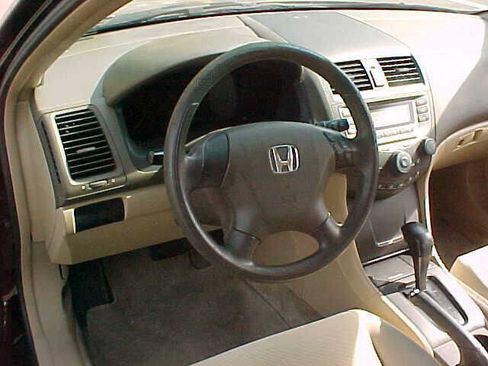 Used 2007 Honda Accord LX image 13