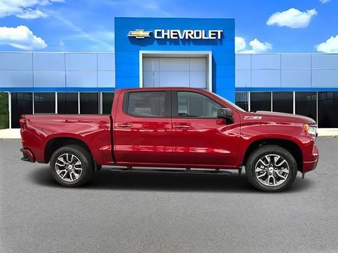 Used 2023 Chevrolet Silverado 1500 RST AWD/4WD image 2