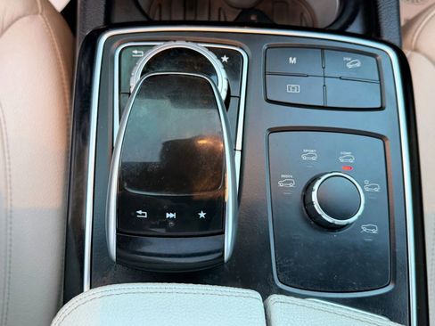 Used 2017 Mercedes-Benz GLE 400 4MATIC image 36