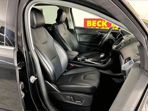 Used 2015 Ford Edge Titanium image 8