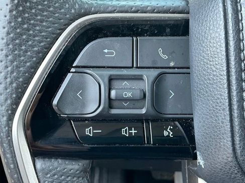 Used 2024 Toyota Tundra Limited w/ Power Package AWD/4WD image 32