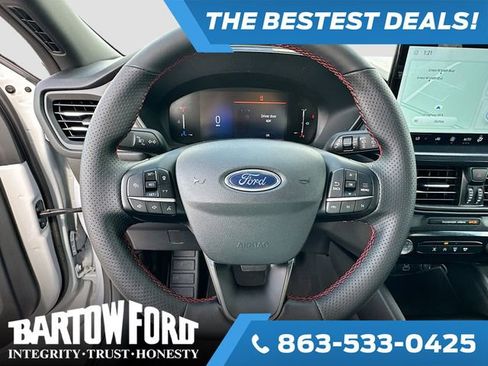 Used 2025 Ford Escape ST-Line w/ Tech Pack #1 image 11