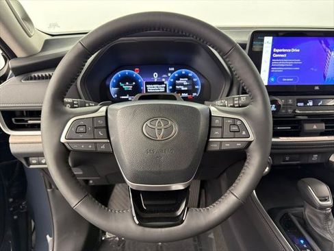 Certified 2026 Toyota Grand Highlander AWD image 26