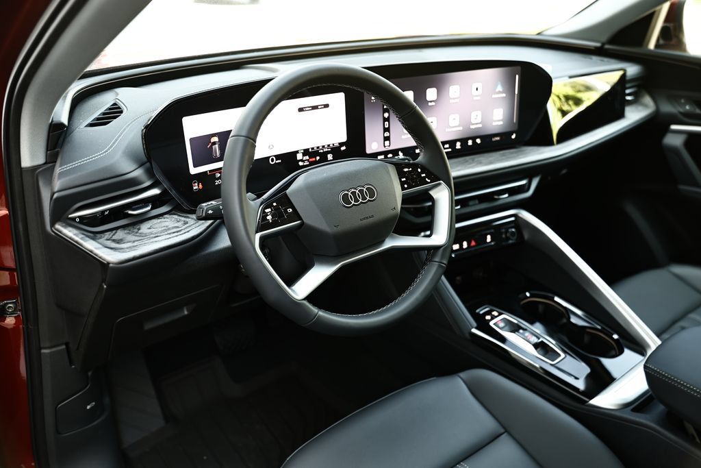 New 2026 Audi Q5 2.0T AWD/4WD image 18