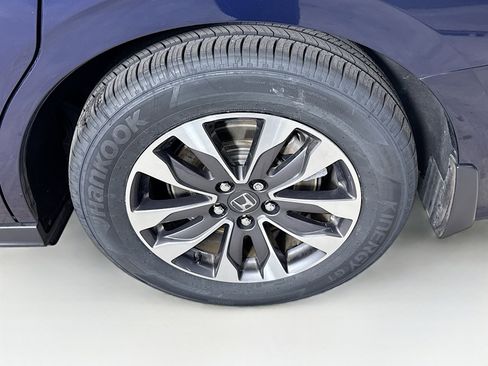 Certified 2024 Honda Odyssey EX-L image 38
