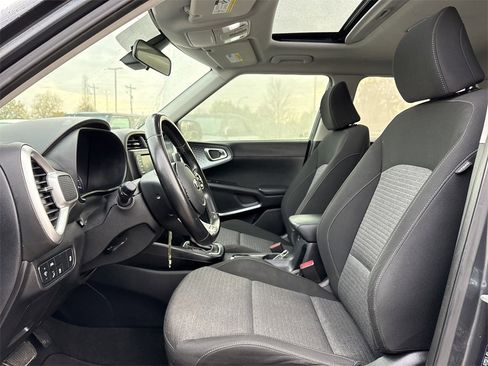 Used 2021 Kia Soul GT-Line image 8