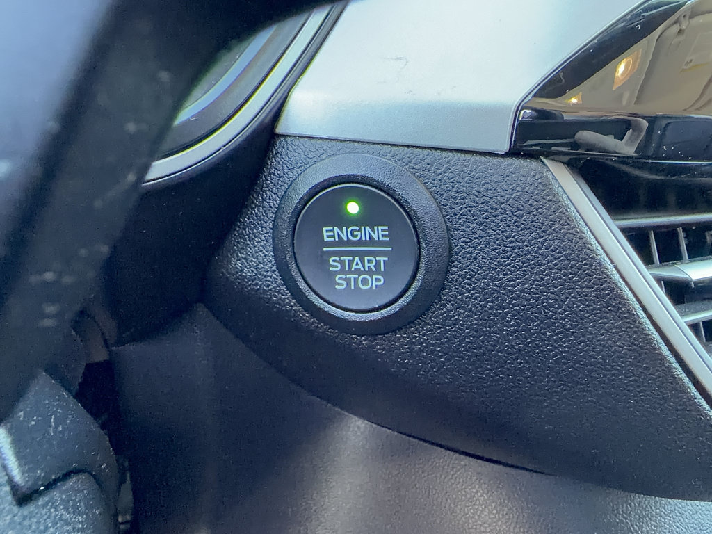 Used 2021 Ford Escape SEL w/ Technology Package FWD image 24