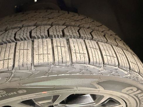 Used 2019 GMC Yukon XL Denali w/ Denali Ultimate Package image 48