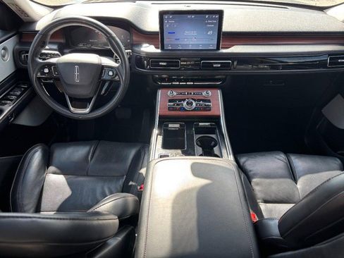 Used 2022 Lincoln Aviator Grand Touring w/ Equipment Group 301A AWD/4WD image 11