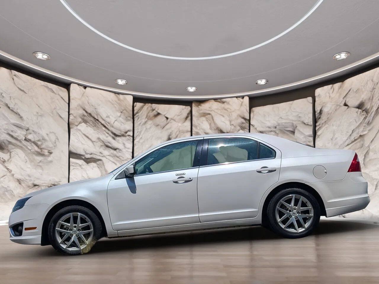 Used 2012 Ford Fusion SEL FWD image 4