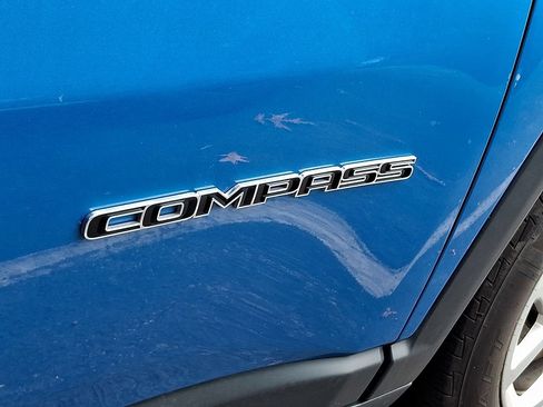 Used 2024 Jeep Compass Latitude AWD/4WD image 9