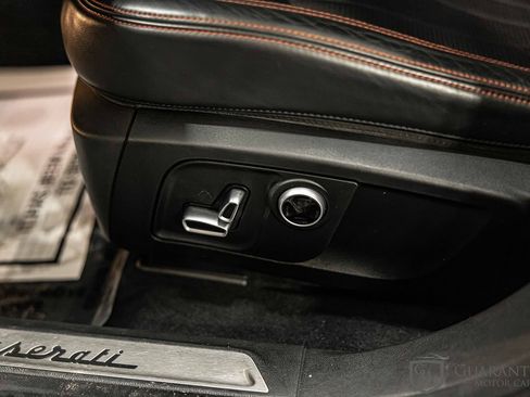 Used 2021 Maserati Levante S GranLusso image 24