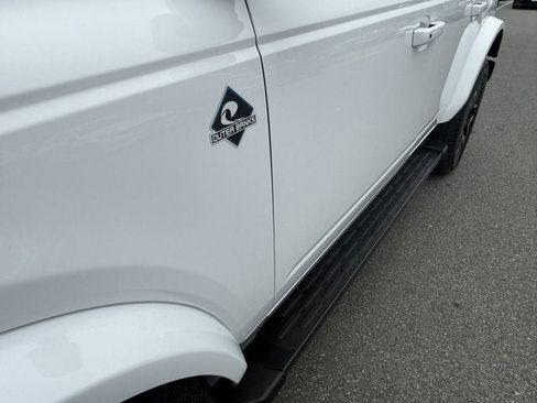 Used 2023 Ford Bronco Outer Banks AWD/4WD image 12