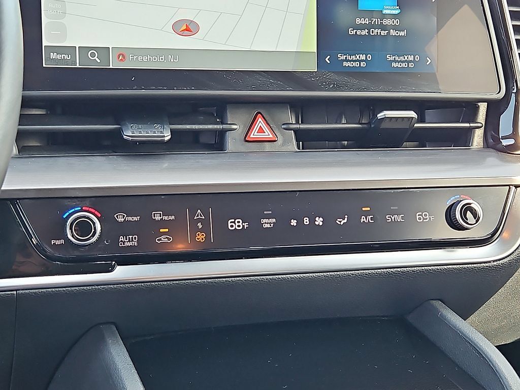 Used 2023 Kia Sportage EX AWD/4WD image 19