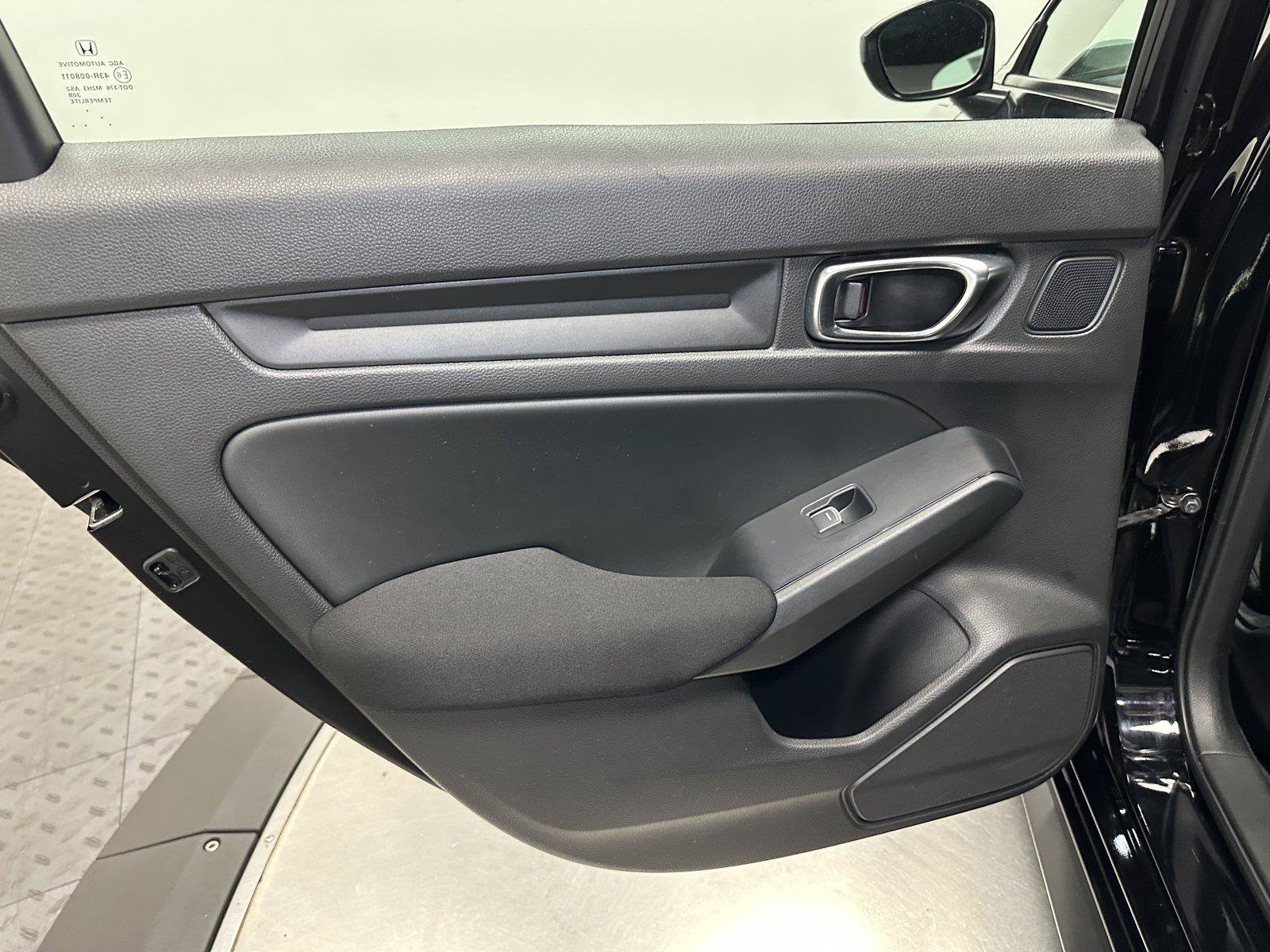 Used 2024 Honda Civic Sport image 29