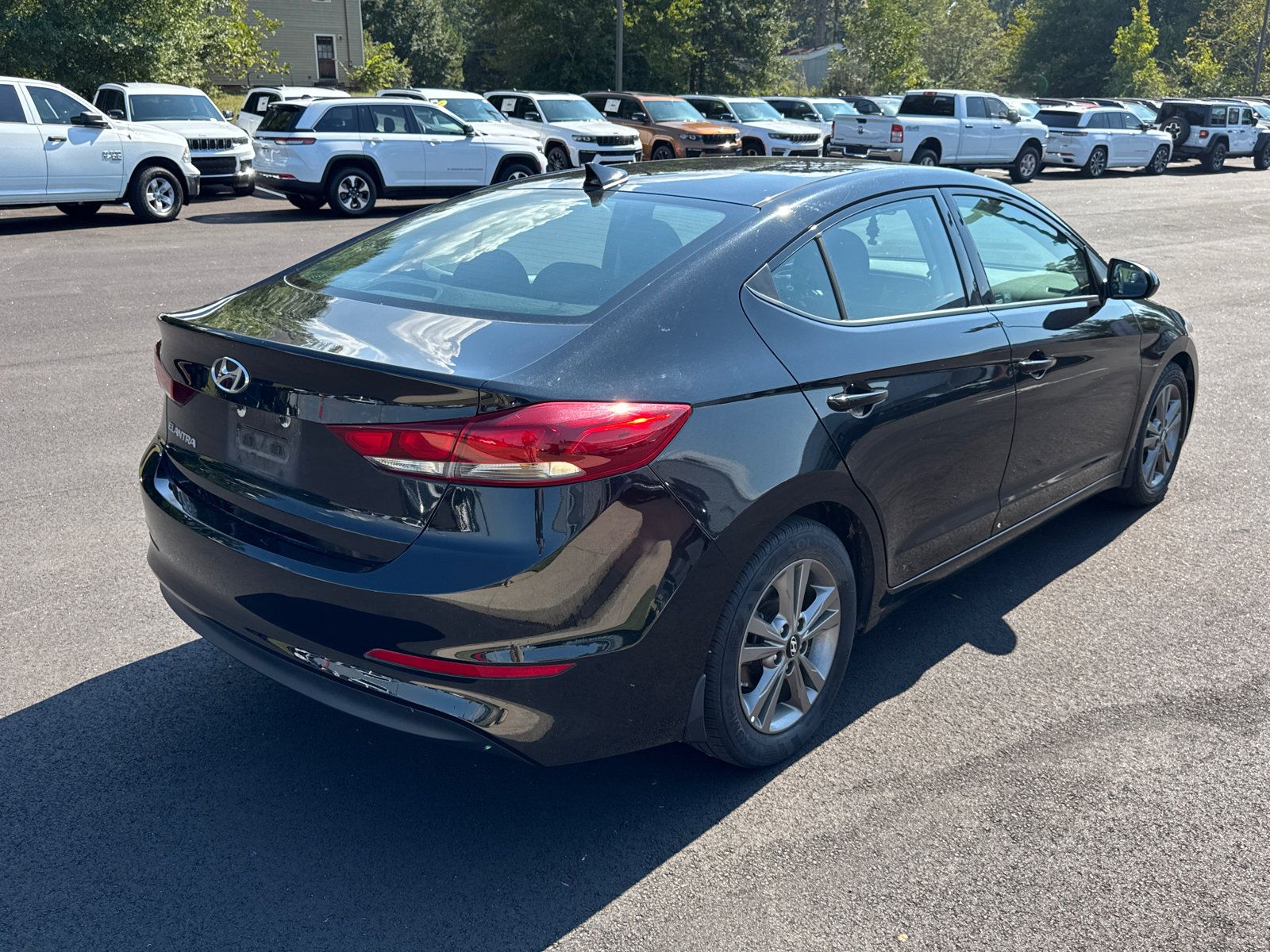 Used 2018 Hyundai Elantra SEL FWD image 5