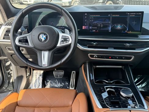 Used 2023 BMW X7 xDrive40i w/ M Sport Package image 39