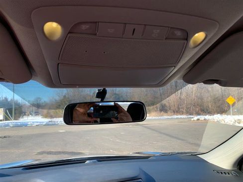 Used 2019 Nissan Rogue Sport S image 34