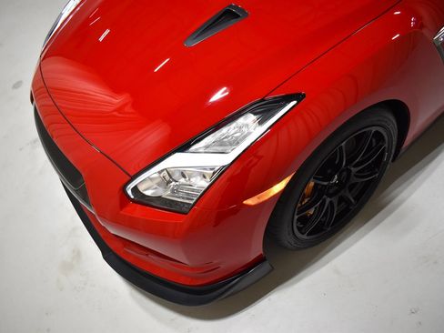 Used 2009 Nissan GT-R Premium AWD/4WD image 12